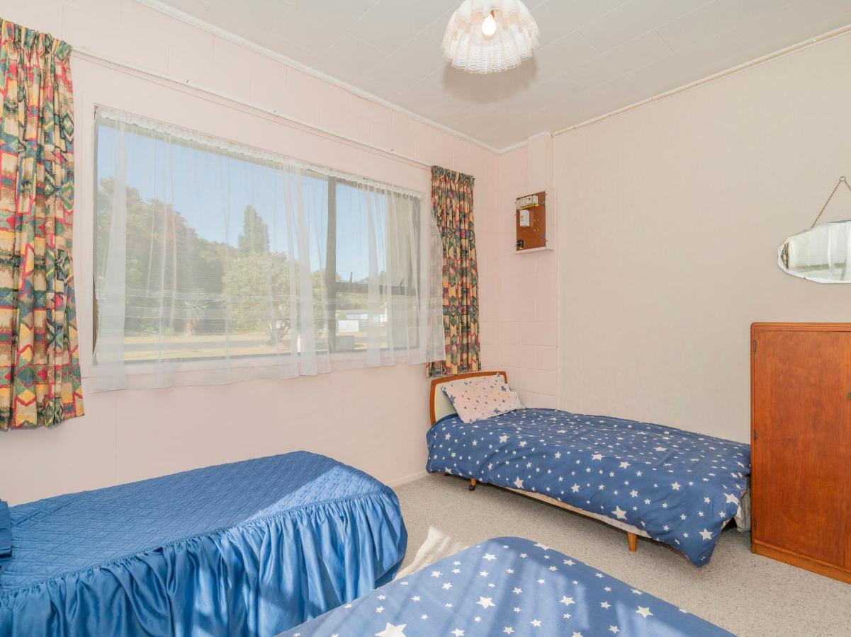 Cosy At Cooks - Cooks Beach Downstairs Unit ภายนอก รูปภาพ